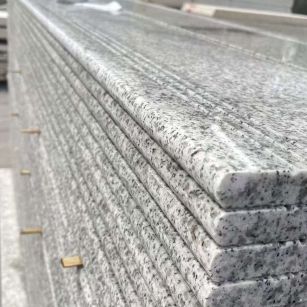 秦皇岛芝麻白楼梯踏步 花岗岩楼梯板材