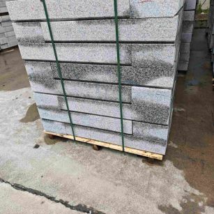 秦皇岛芙蓉白路牙石，马路牙子