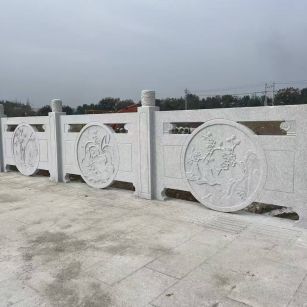秦皇岛芝麻白河道栏杆 石材栏杆