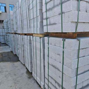 秦皇岛芝麻白路牙石，路侧石