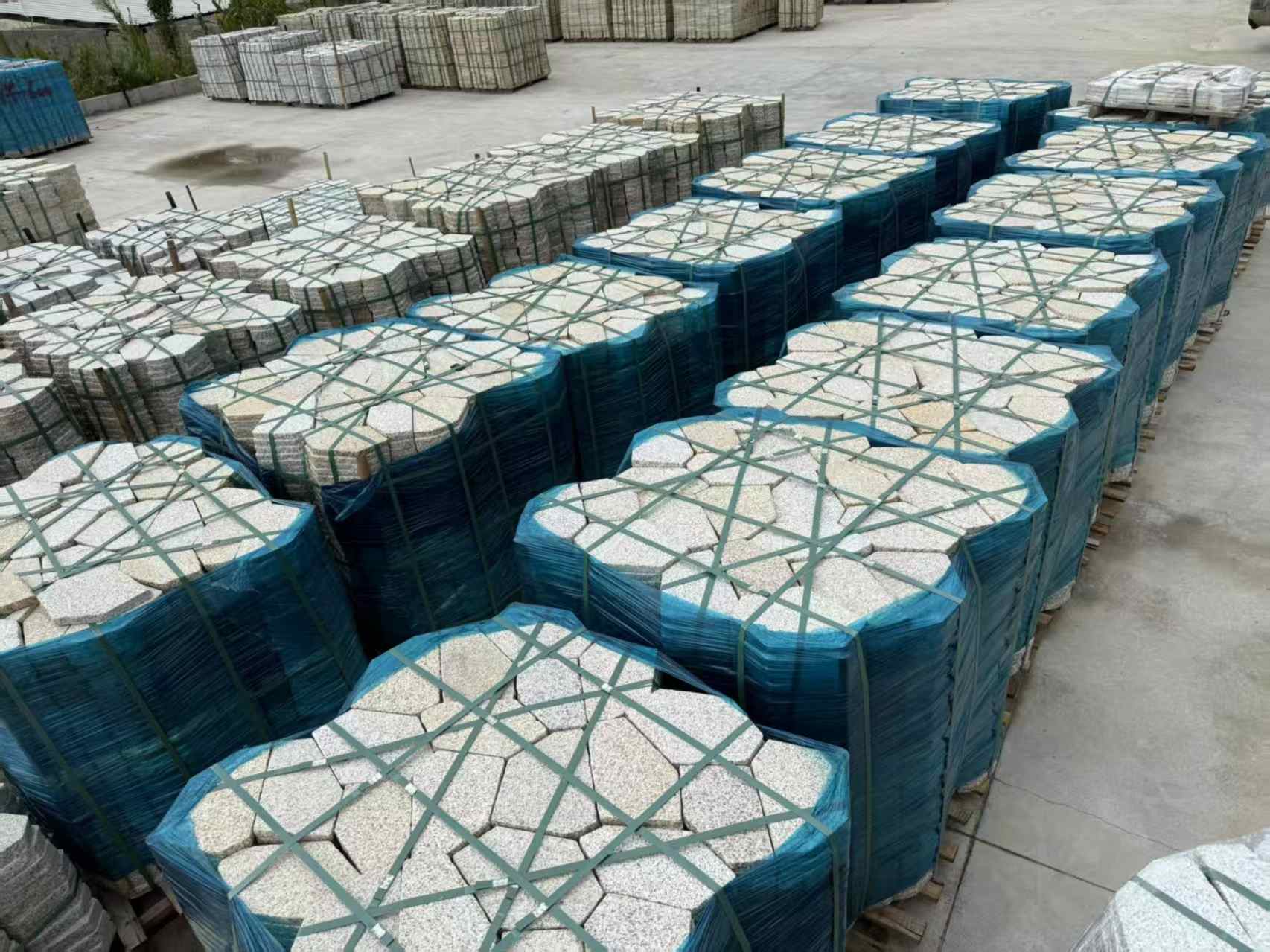 秦皇岛黄金麻冰裂纹 碎拼