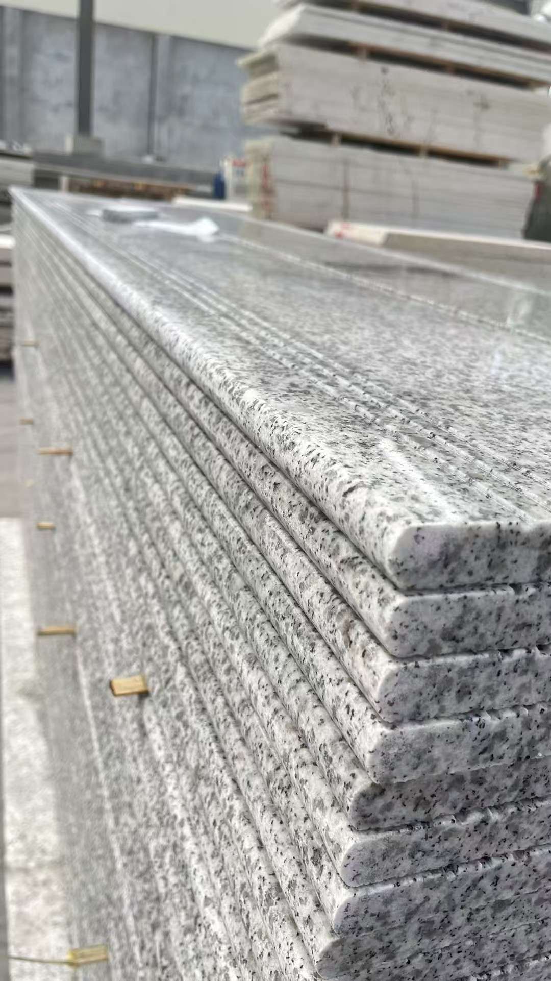 秦皇岛芝麻白楼梯踏步 花岗岩楼梯板材