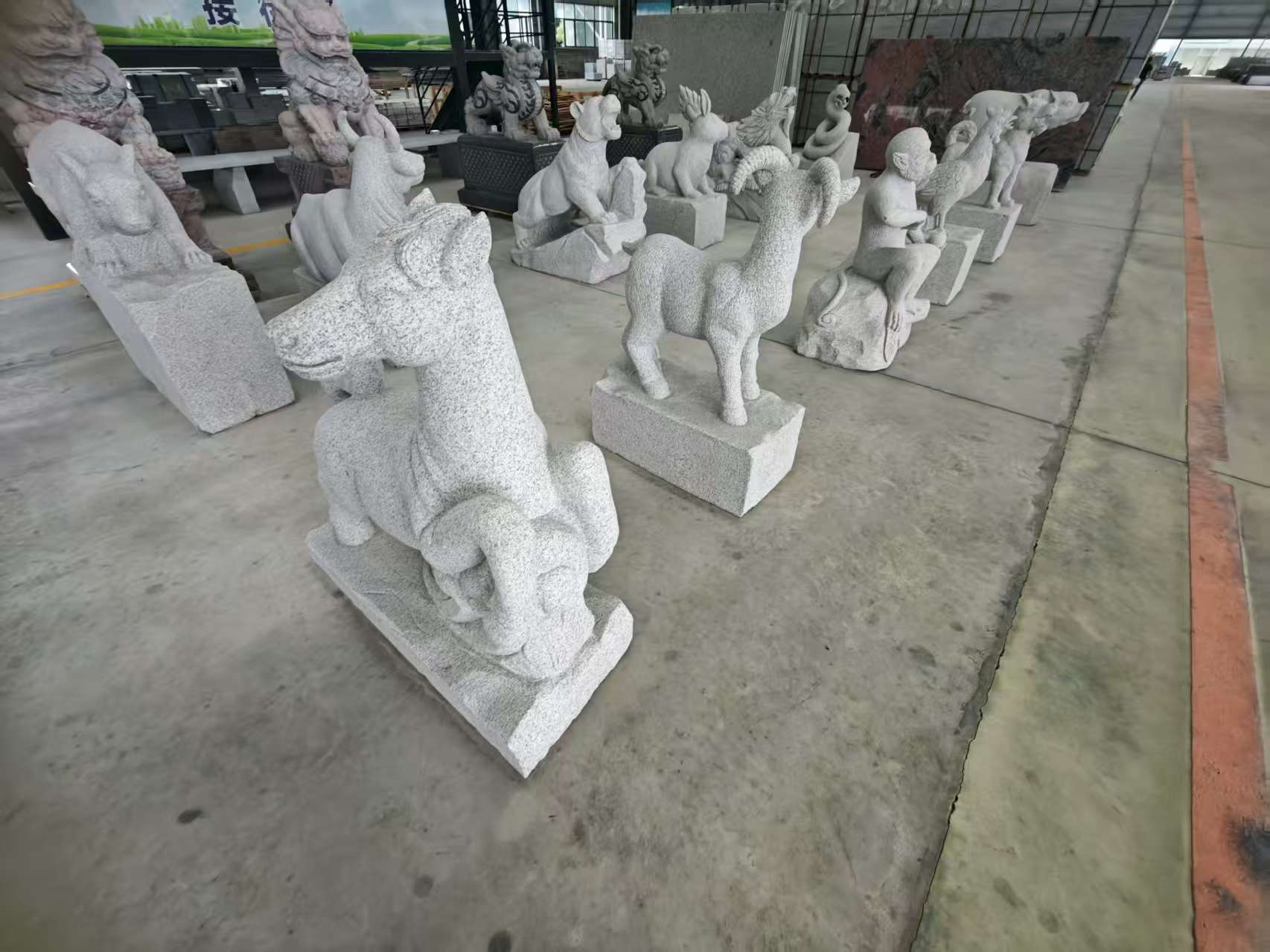 秦皇岛芝麻白雕刻 十二生肖 异形雕刻